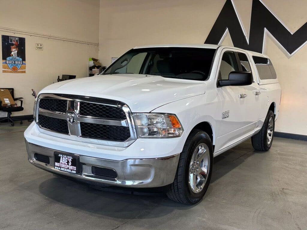 2015 RAM 1500 SLT RWD