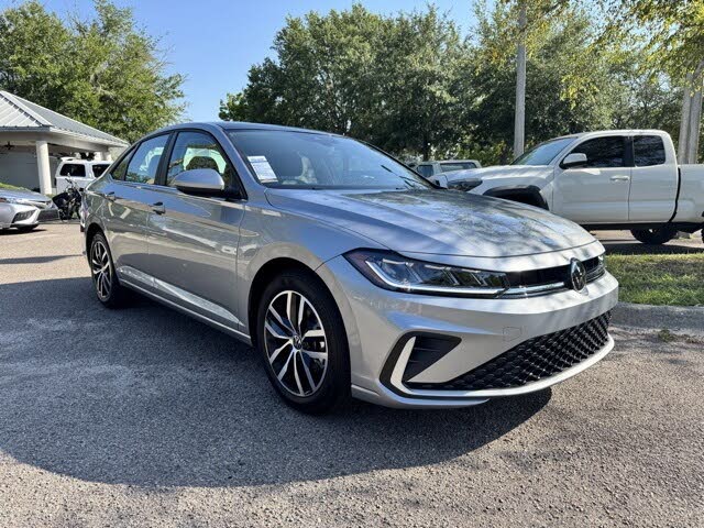 2025 Volkswagen Jetta SE FWD
