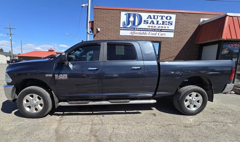 2015 RAM 2500 Big Horn Mega Cab 4WD