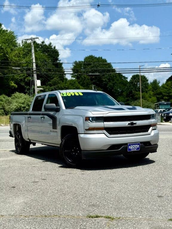 2018 Chevrolet Silverado 1500 Custom Crew Cab 4WD