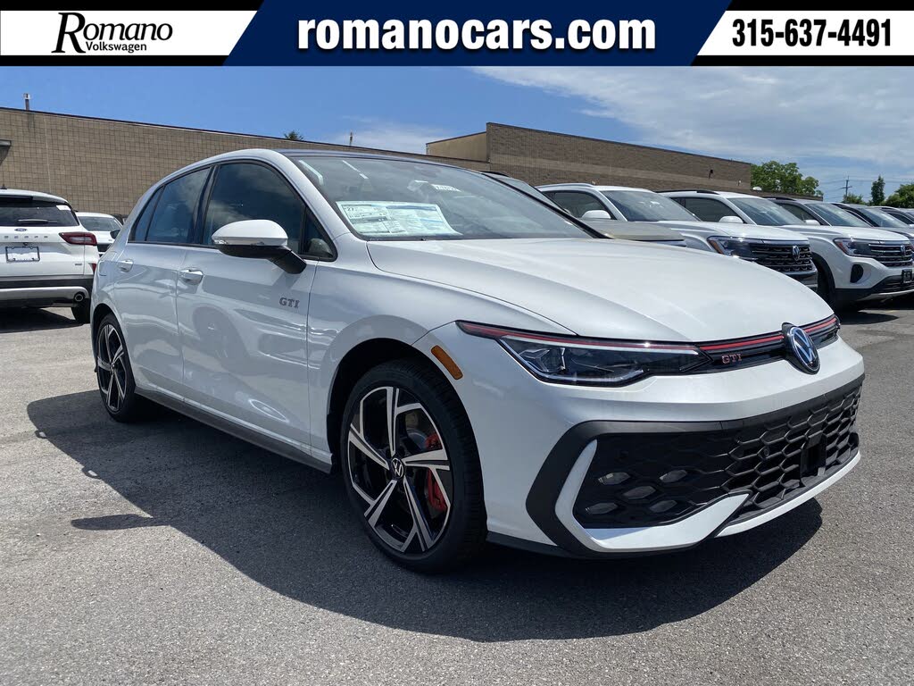 2025 Volkswagen Golf GTI SE FWD