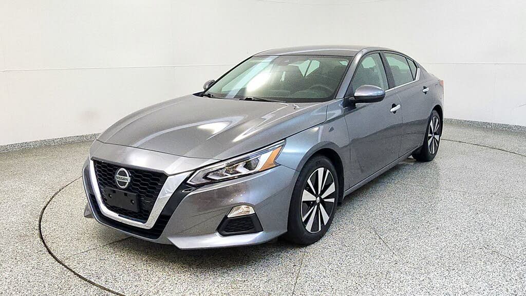 2022 Nissan Altima 2.5 SV FWD