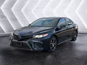 Toyota Camry SE FWD