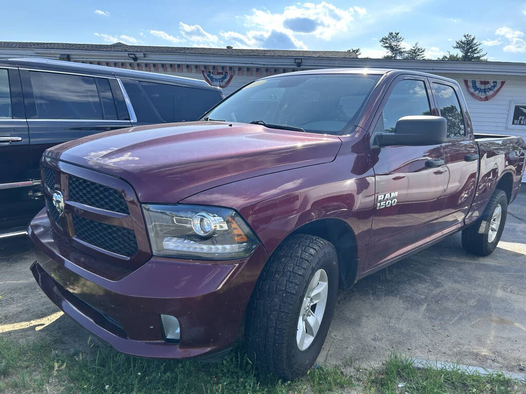2017 RAM 1500 Express Quad Cab 4WD