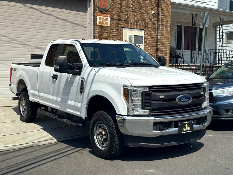 2018 Ford F-250 Super Duty XLT SuperCab LB 4WD