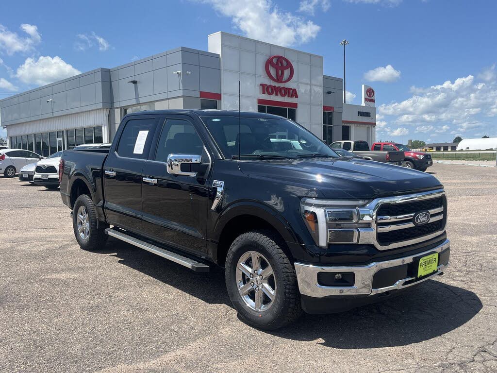 2025 Ford F-150 Lariat SuperCrew 4WD
