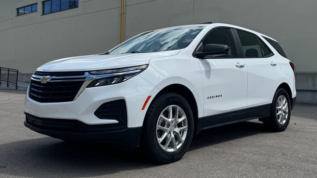 Chevrolet Equinox LS AWD with 1LS 2022