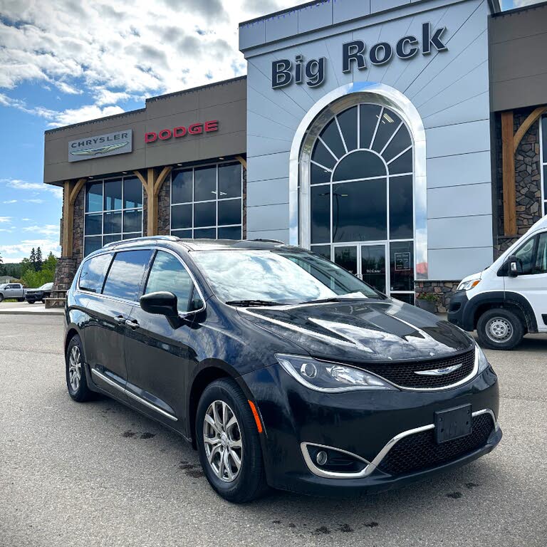 2018 Chrysler Pacifica Touring L Plus FWD