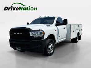 RAM 3500 Chassis Tradesman Regular Cab LB DRW RWD