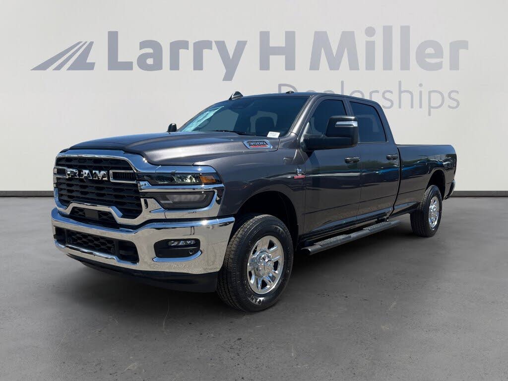 2025 RAM 3500 Tradesman Crew Cab LB 4WD