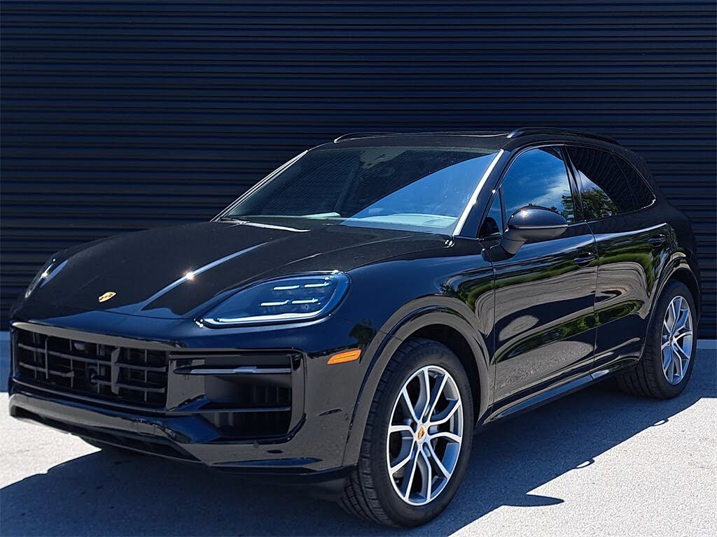 2025 Porsche Cayenne AWD
