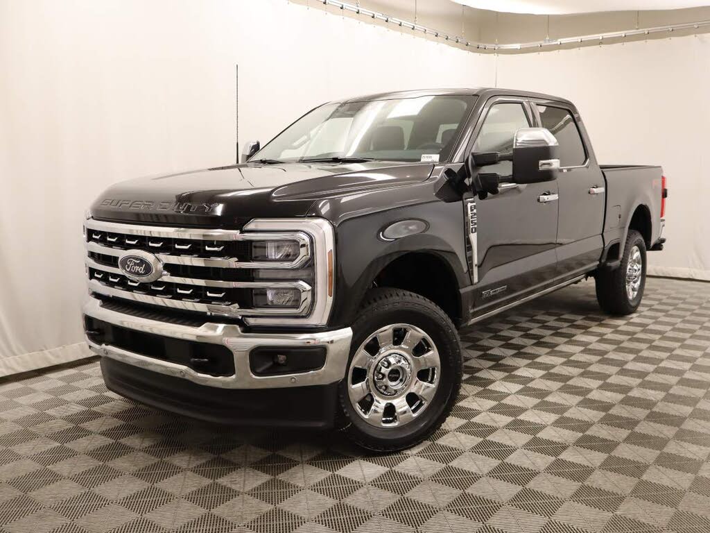 2025 Ford F-250 Super Duty Lariat Crew Cab 4WD