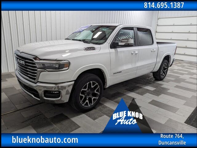 2025 RAM 1500 Laramie Crew Cab 4WD