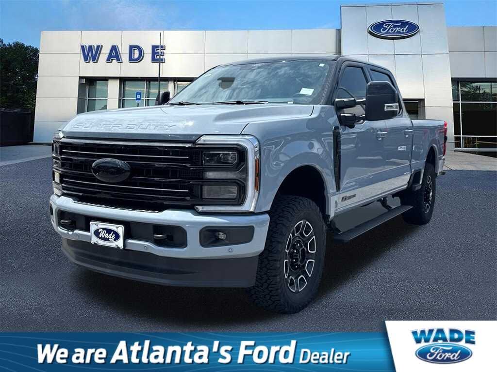 2025 Ford F-250 Super Duty Platinum Crew Cab 4WD