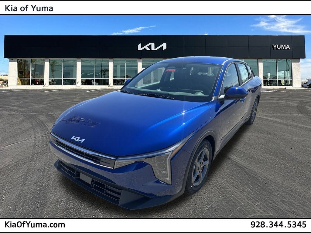 2025 Kia K4 LXS FWD