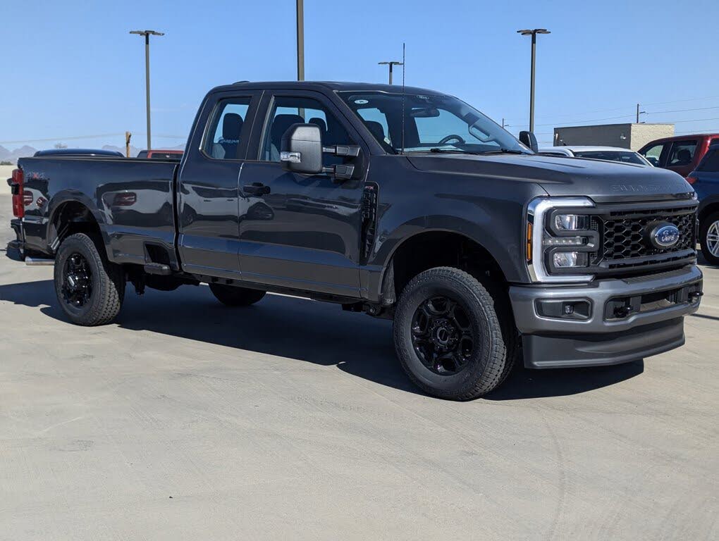 2025 Ford F-350 Super Duty XL SuperCab LB 4WD