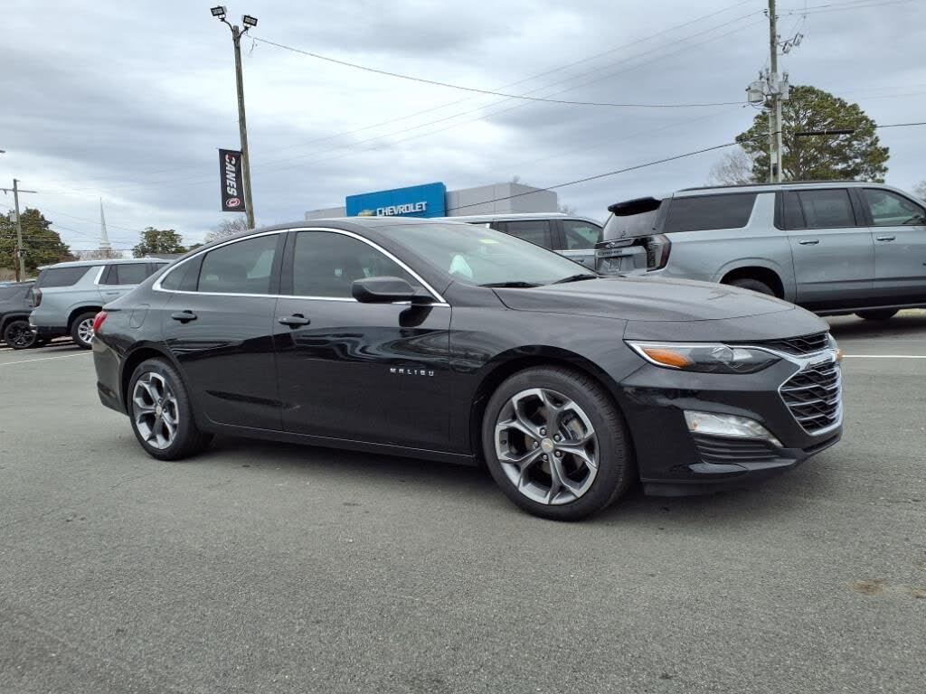 2024 Chevrolet Malibu LT with 1LT FWD