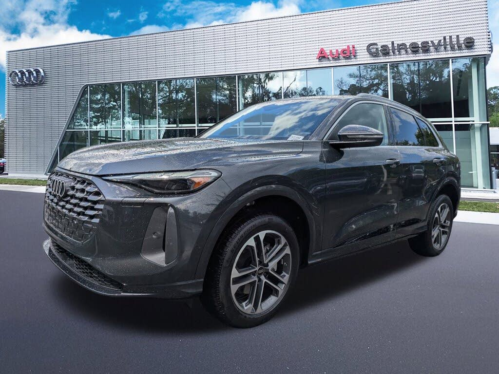 2025 Audi Q5 quattro Premium 40 TFSI