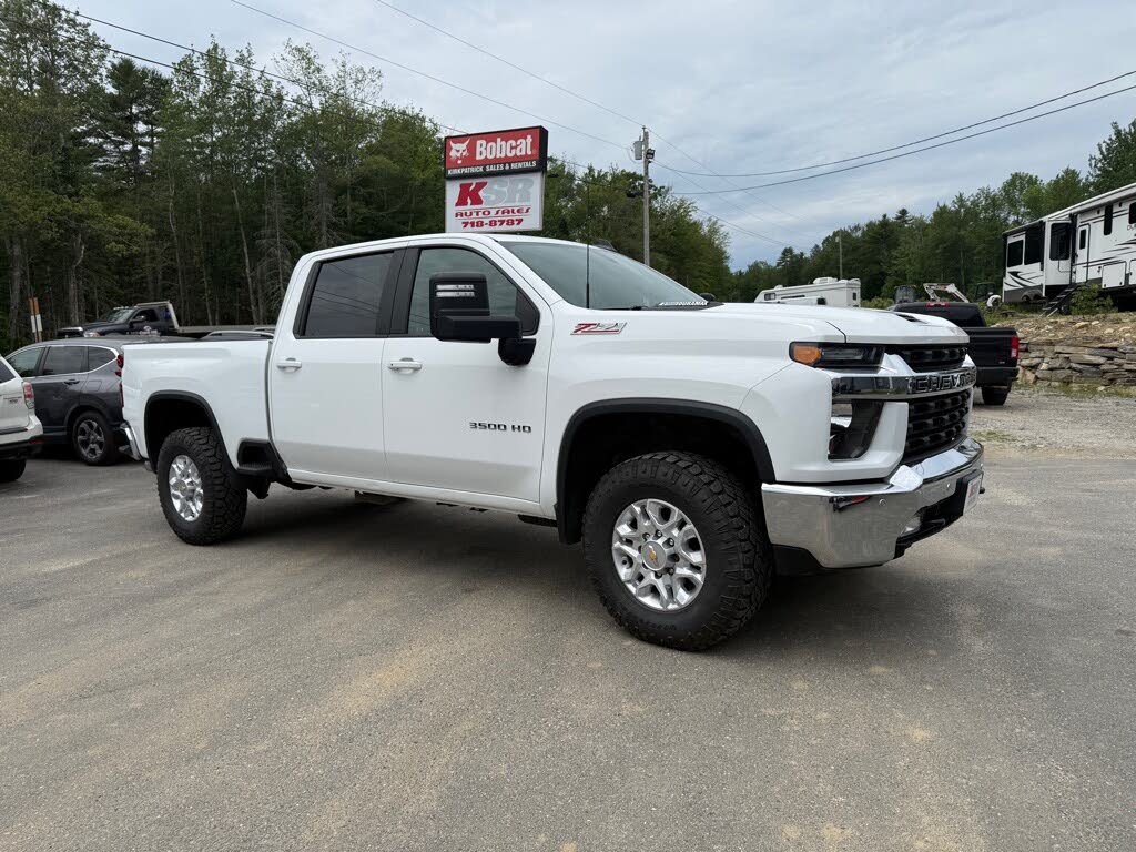 2022 Chevrolet Silverado 3500HD LT Crew Cab 4WD