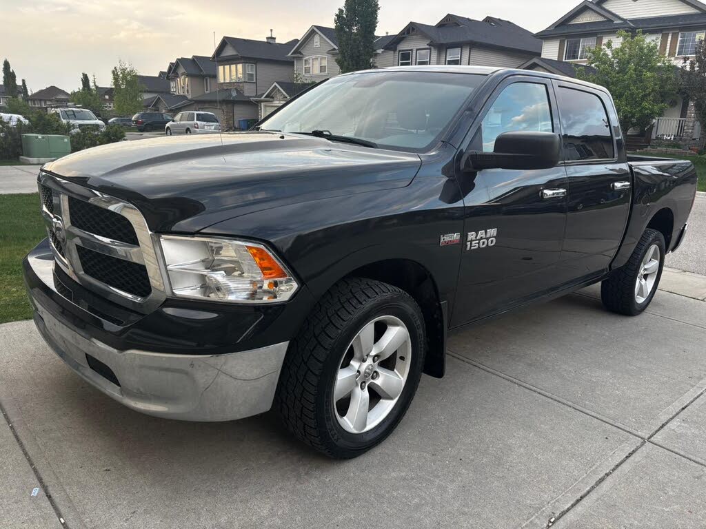 2017 RAM 1500 SLT Crew Cab 4WD