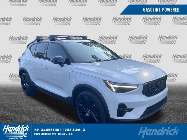 2026 Volvo XC40 B5 Ultra Black Edition AWD