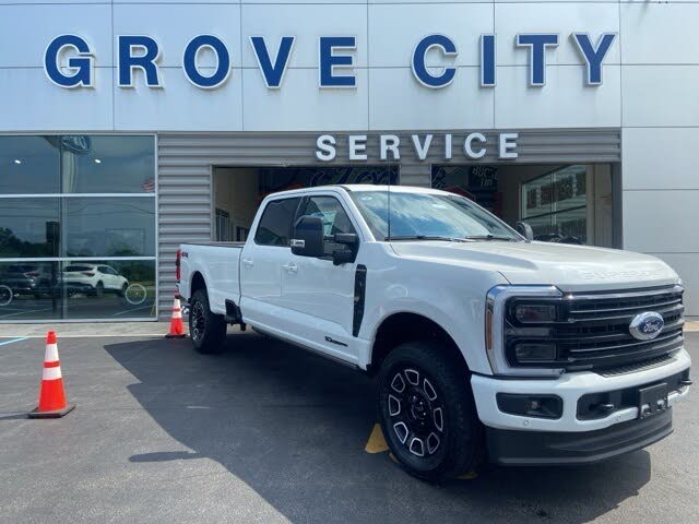 2025 Ford F-250 Super Duty Platinum Crew Cab 4WD