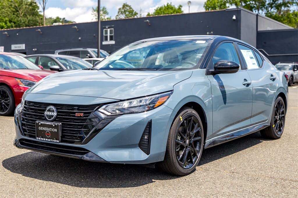 2025 Nissan Sentra SR FWD