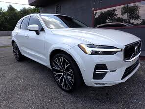 Volvo XC60 B5 Momentum AWD