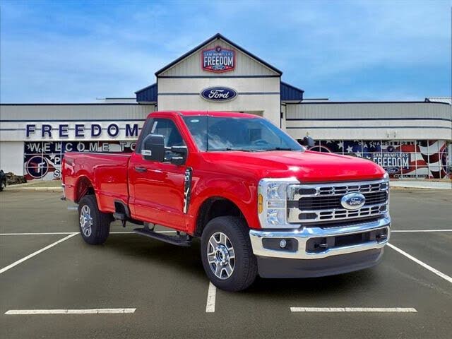 2025 Ford F-350 Super Duty XLT Regular Cab LB 4WD