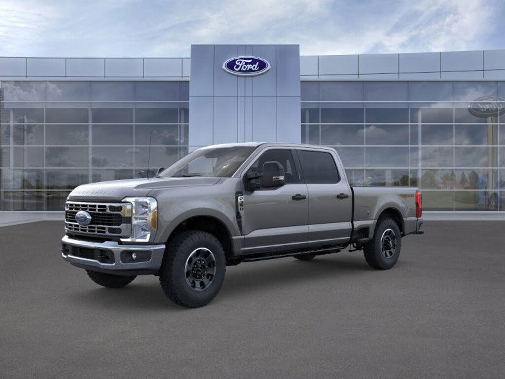 2025 Ford F-350 Super Duty XLT Crew Cab 4WD