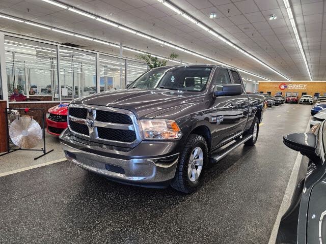 2019 RAM 1500 Classic SLT Quad Cab 4WD