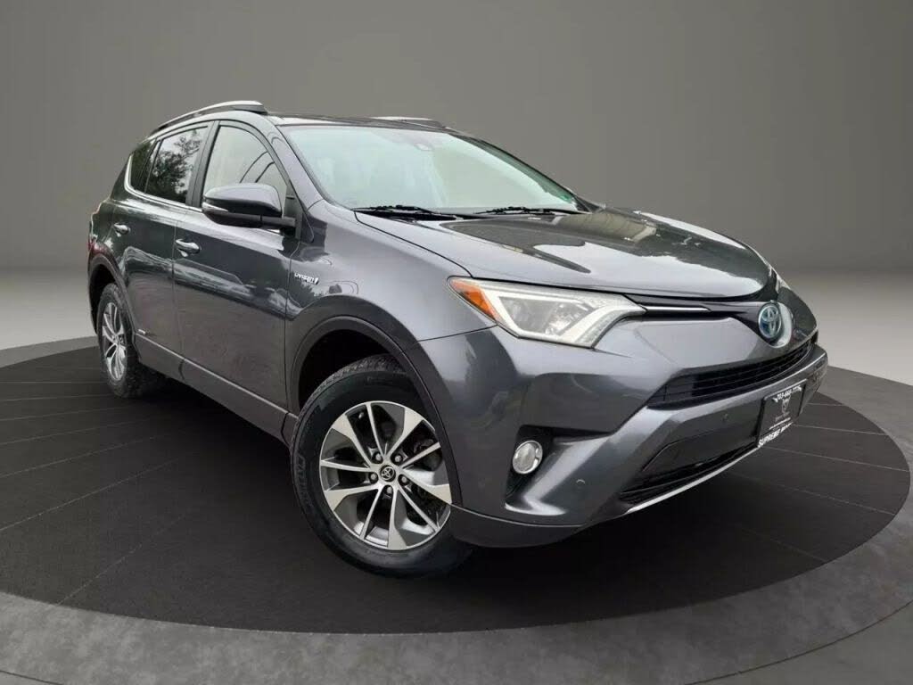 2018 Toyota RAV4 Hybrid XLE AWD