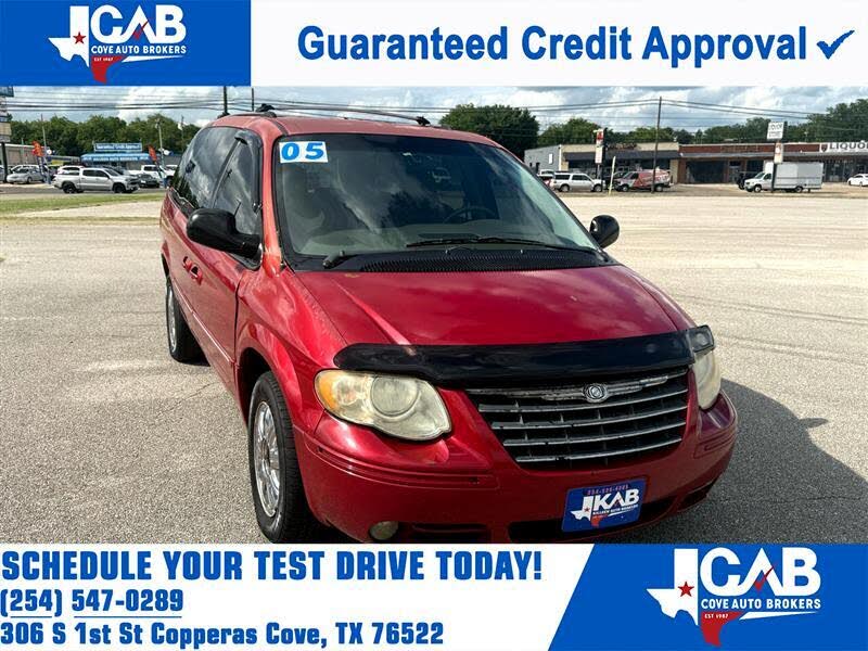 2005 Chrysler Town & Country Limited LWB FWD