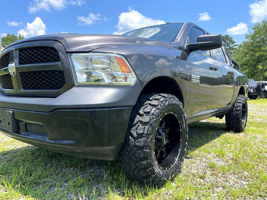 2017 RAM 1500 Express Crew Cab 4WD