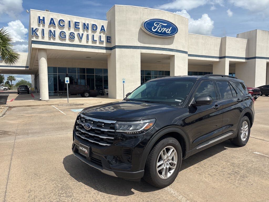 2025 Ford Explorer Active RWD