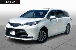 Toyota Sienna XLE 7-Passenger FWD