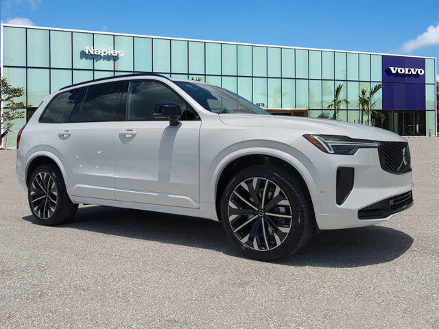 2026 Volvo XC90 B6 Ultra Dark 7-Passenger AWD