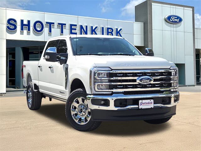 2025 Ford F-250 Super Duty Lariat Crew Cab 4WD