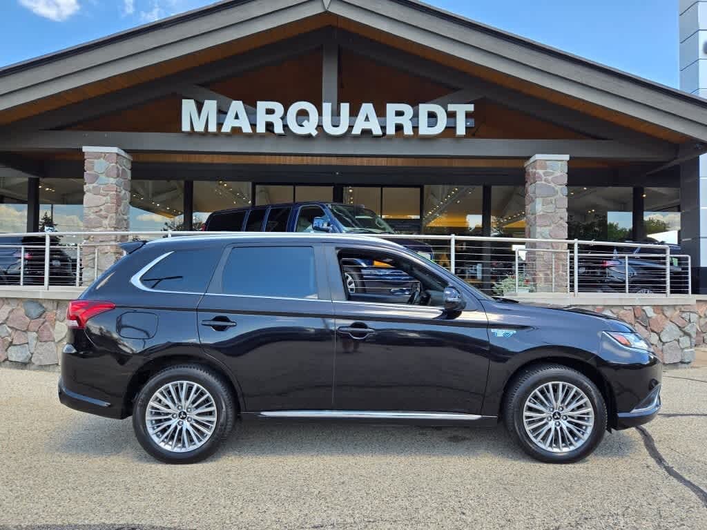 2022 Mitsubishi Outlander Hybrid Plug-in SEL S-AWC