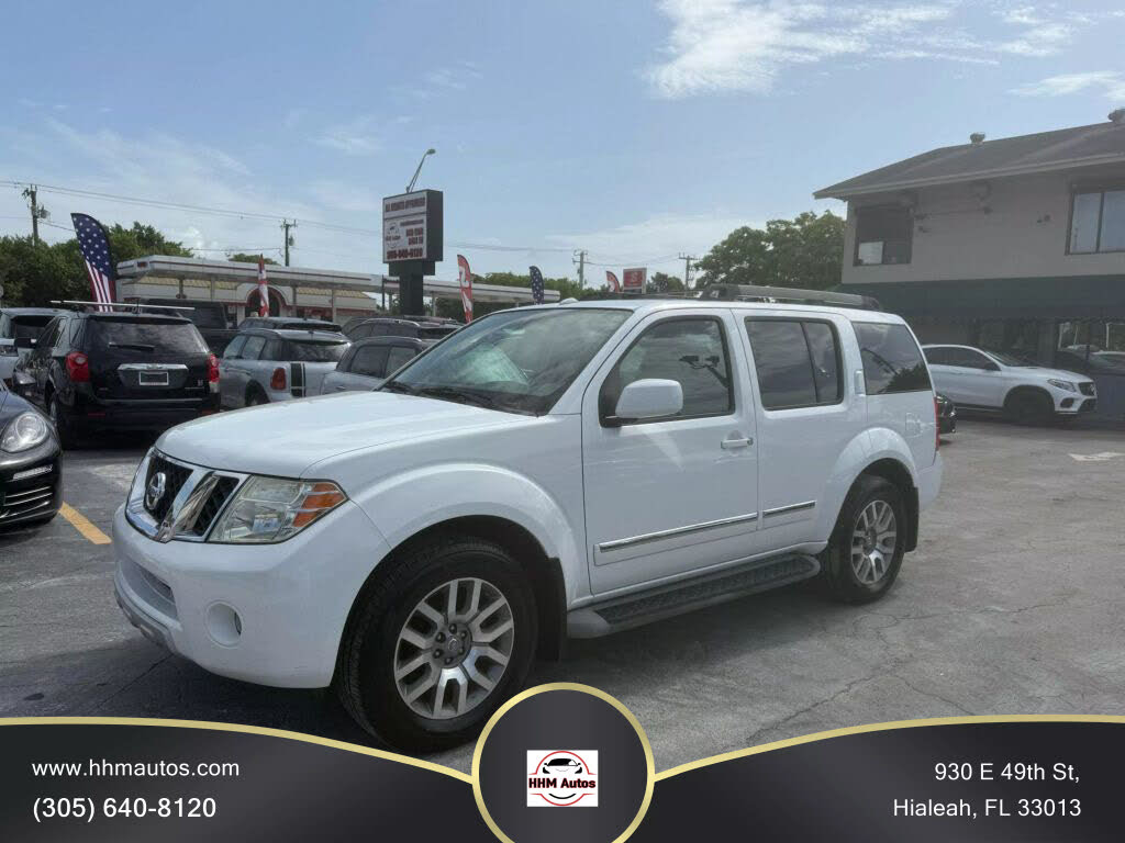 2010 Nissan Pathfinder LE V6