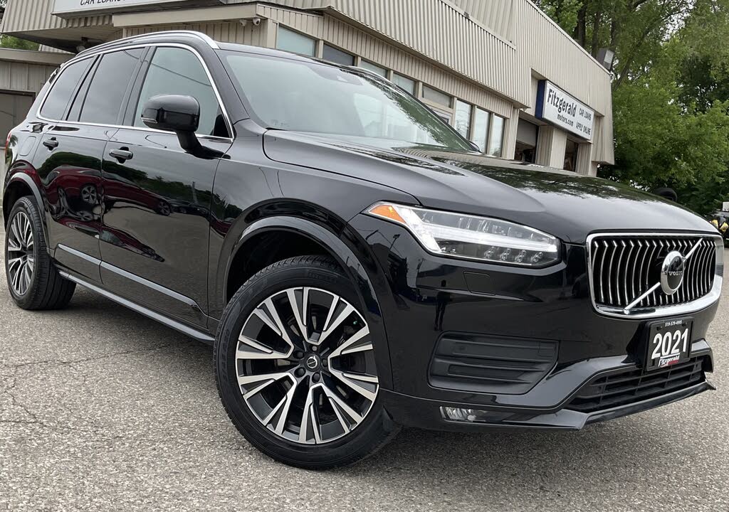 2021 Volvo XC90 T6 Momentum 7-Passenger AWD