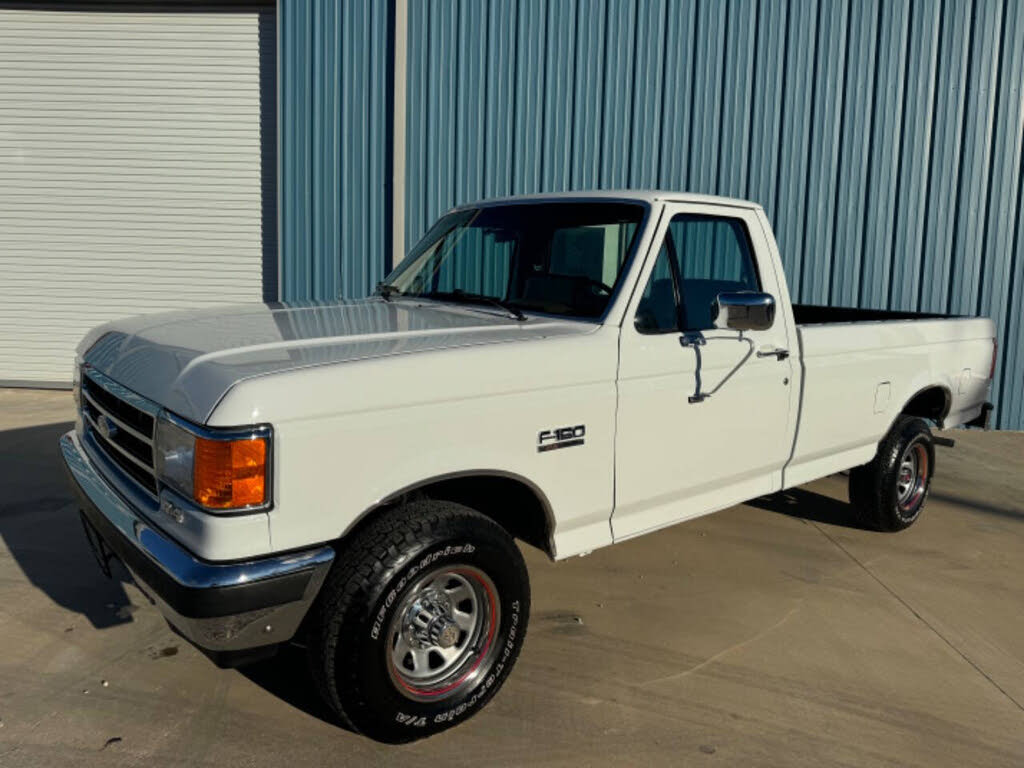 1989 Ford F-150 XLT Lariat Standard Cab 4WD LB
