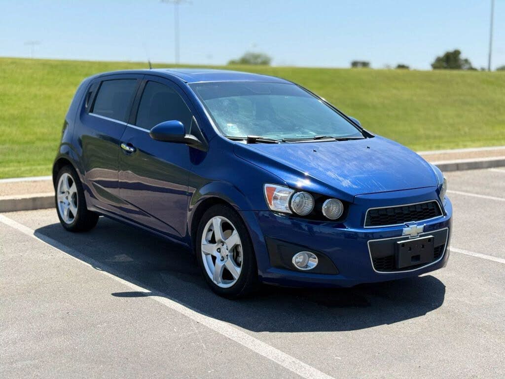 2013 Chevrolet Sonic LTZ Hatchback FWD