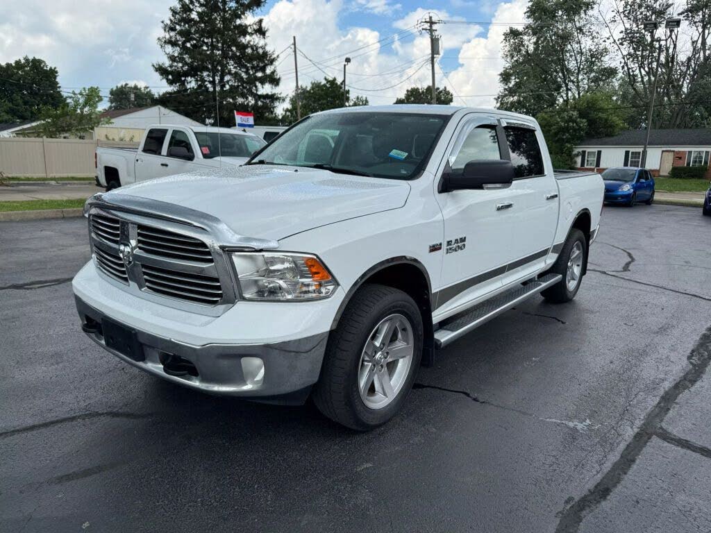 2017 RAM 1500 SLT Crew Cab 4WD