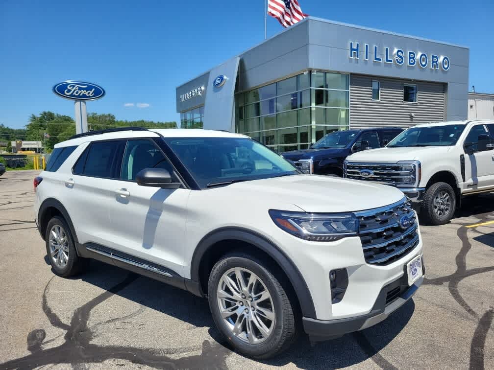 2025 Ford Explorer Active AWD