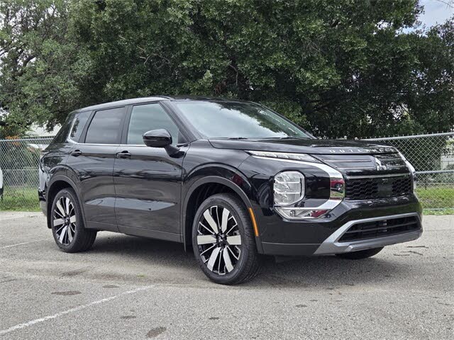 2025 Mitsubishi Outlander SE FWD