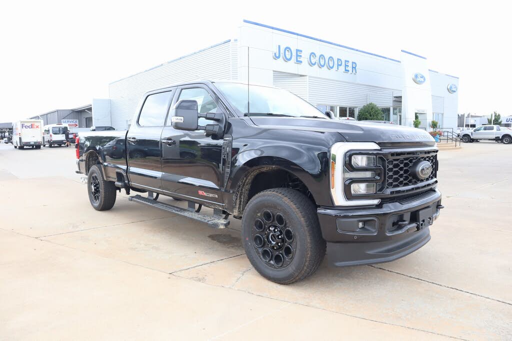 2025 Ford F-350 Super Duty Lariat Crew Cab 4WD