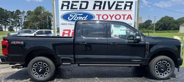 2025 Ford F-250 Super Duty Platinum Crew Cab 4WD