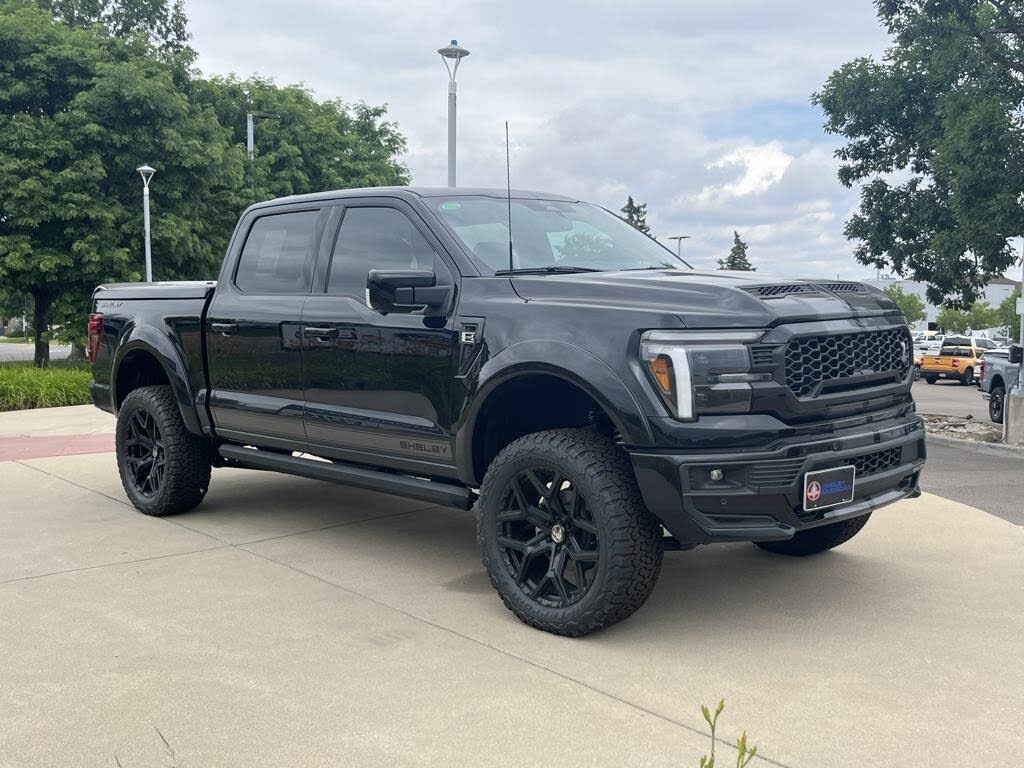 2025 Ford F-150 Lariat SuperCrew 4WD