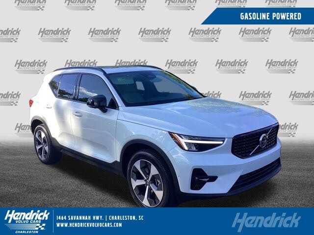 2026 Volvo XC40 B4 Plus FWD